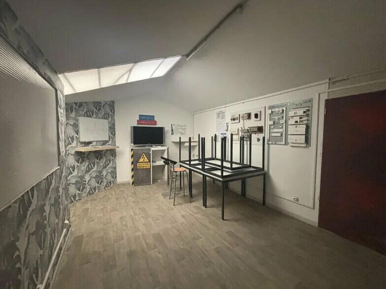 Local commercial dans Martigues à louer - Photo intérieure – Image 3 sur 12