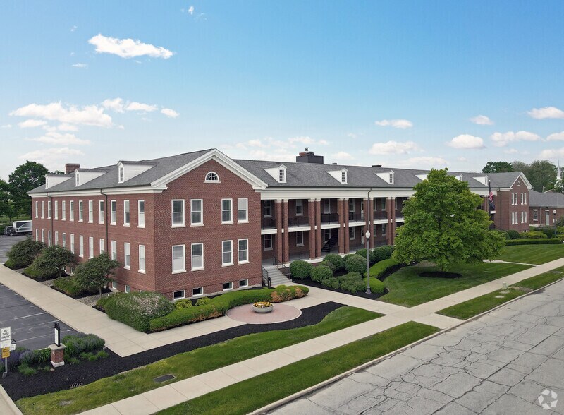 8901 Otis Ave, Indianapolis, IN à louer - Photo principale – Image 1 sur 17