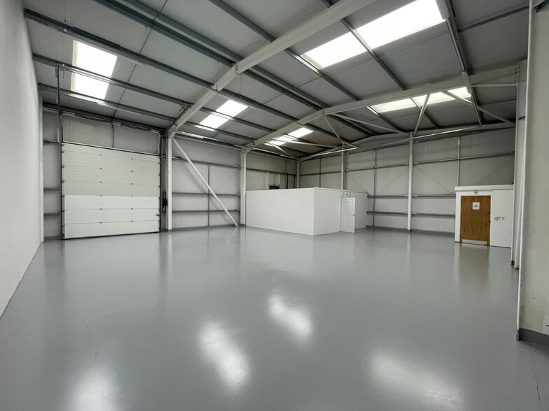 Lythalls Ln, Coventry à louer - Photo de l’immeuble – Image 3 sur 4