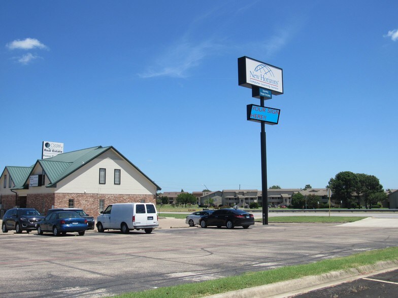 203 W Jasper Dr, Killeen, TX à louer - Photo de l’immeuble – Image 2 sur 20