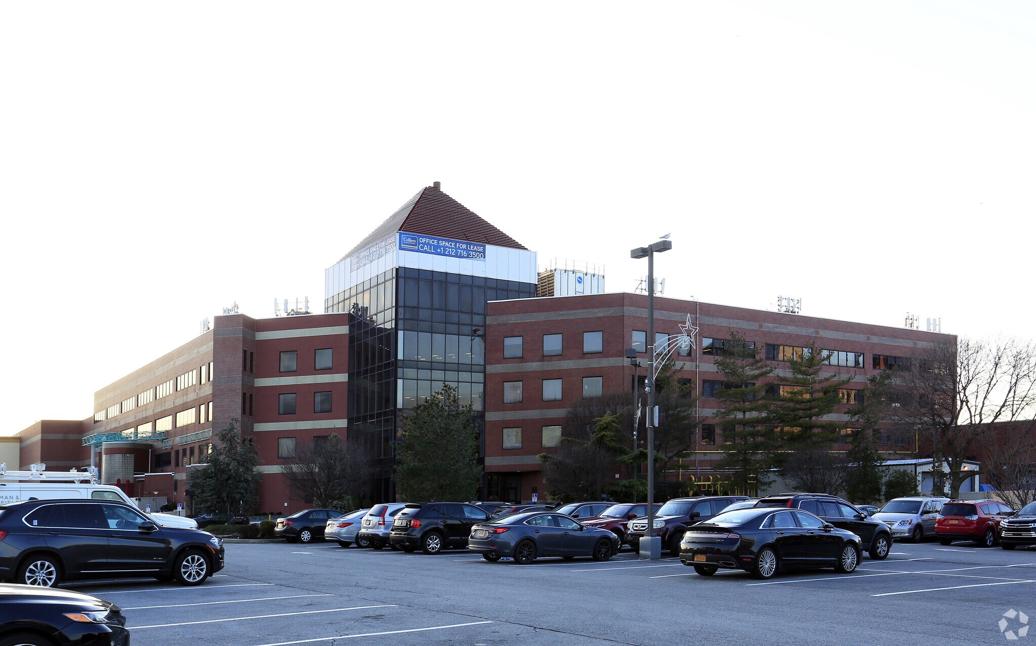 2090-2210 Bartow Ave, Bronx, NY à louer Photo de l’immeuble– Image 1 sur 5