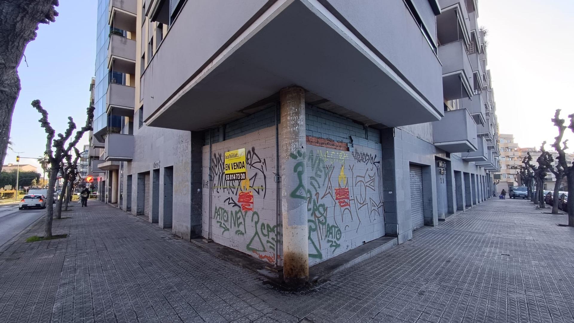 Immeuble residentiel dans Vilanova i la Geltrú, Barcelona à vendre Photo principale– Image 1 sur 3