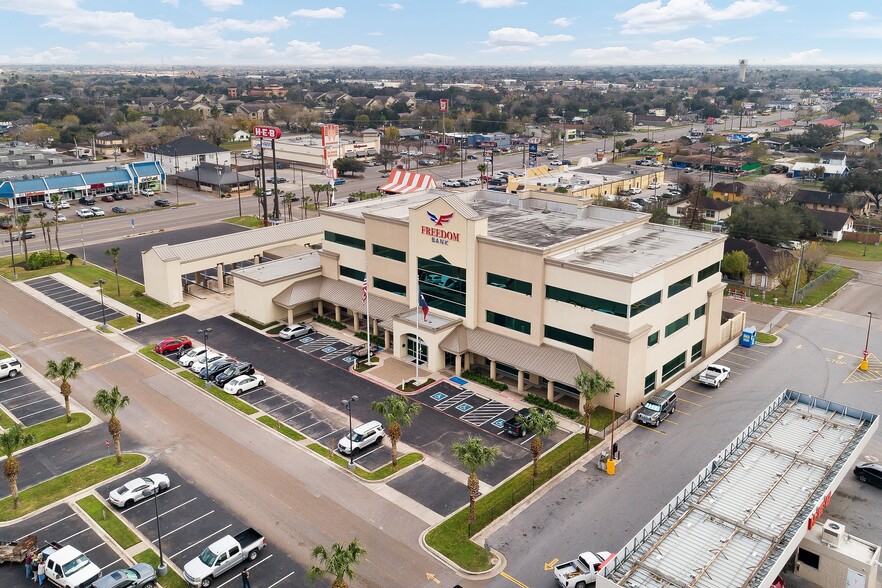 533 N Alamo Rd, Alamo, TX à louer - Photo de l’immeuble – Image 3 sur 19