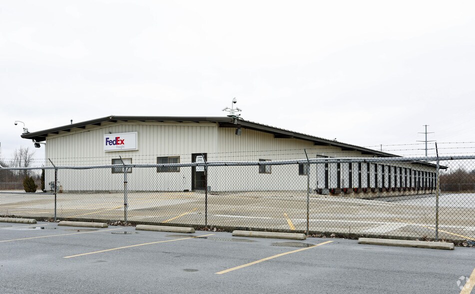 2335 Saint Johns Rd, Lima, OH à louer - Photo principale – Image 2 sur 4
