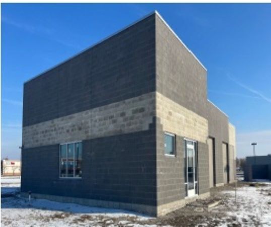 1411 S McCord Rd, Holland, OH à vendre - Photo de l’immeuble – Image 1 sur 9
