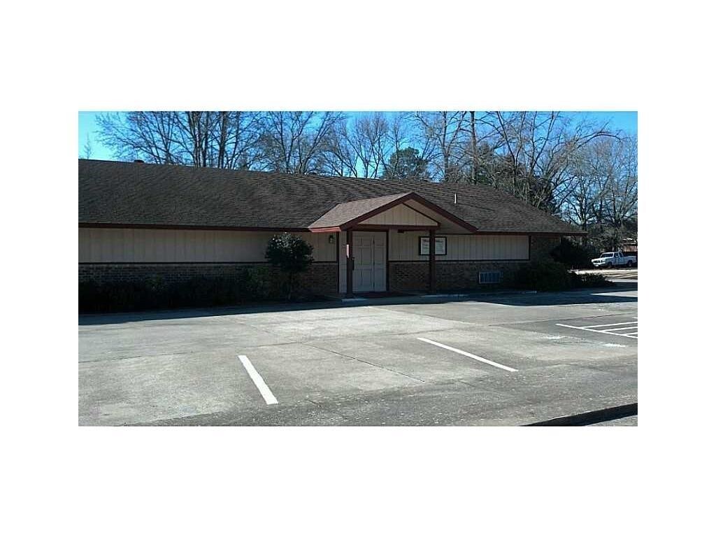 700 N 15th St, Ozark, AR à vendre Photo principale– Image 1 sur 16