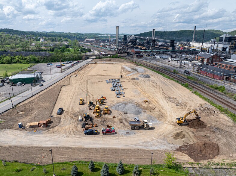 206 State st, Clairton, PA à louer - Photo de l’immeuble – Image 3 sur 24