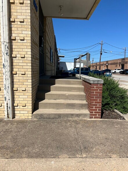 1303 Chemical St, Dallas, TX à louer - Photo de l’immeuble – Image 3 sur 7
