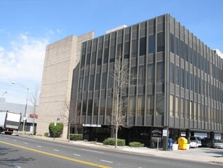 Plus de détails pour 371 Merrick Rd, Rockville Centre, NY - Bureau/Médical à louer