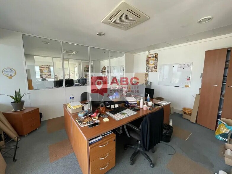 Local d'activités dans Frontignan à vendre - Photo de l’immeuble – Image 3 sur 5