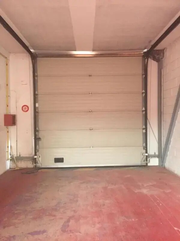 Plus de détails pour Local d'activités à louer