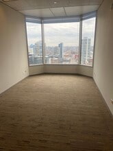 425 S Financial Pl, Chicago, IL à louer Photo de l’immeuble– Image 2 sur 3