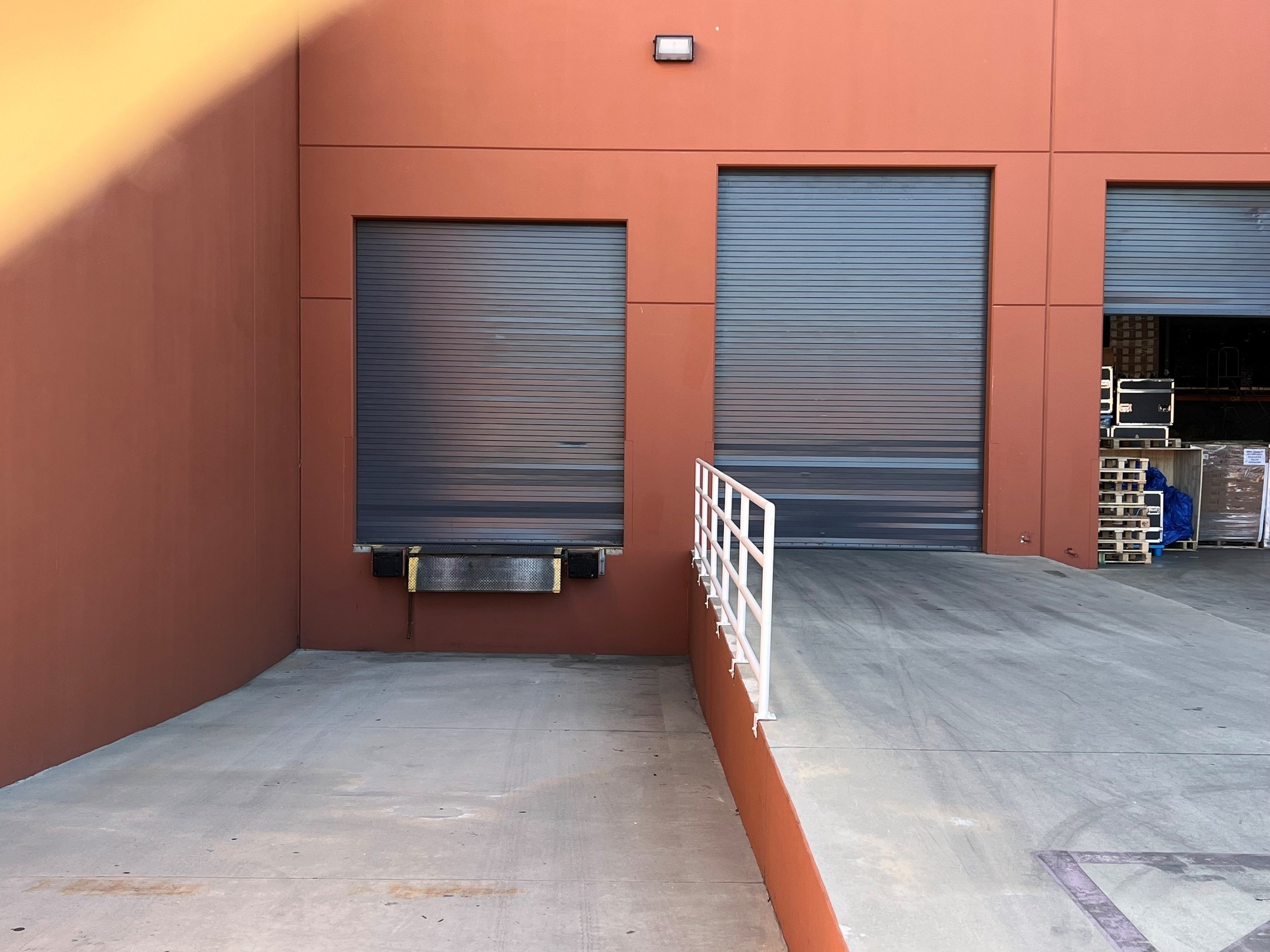 14240 Don Julian Rd, City Of Industry, CA à louer Photo de l’immeuble– Image 1 sur 8