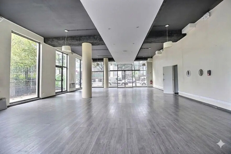 2 Rue Olivier Messiaen, Paris à vendre - Photo intérieure – Image 3 sur 6