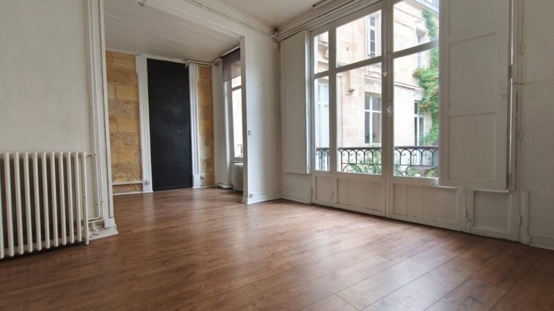 Bureau dans Bordeaux à louer - Photo de l’immeuble – Image 2 sur 8