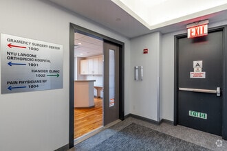 380 Second Ave, New York, NY à louer Photo intérieure– Image 2 sur 19