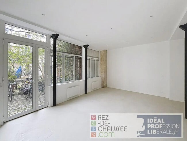 Plus de détails pour Local commercial à louer