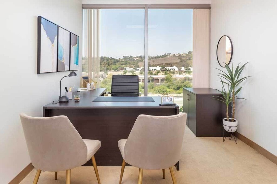 27201 Puerta Real, Mission Viejo, CA à louer - Photo intérieure – Image 3 sur 8