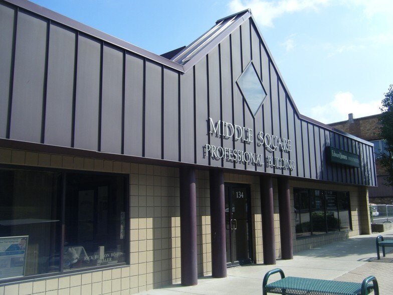 134-136 W Middle St, Chelsea, MI à louer - Photo de l’immeuble – Image 2 sur 6