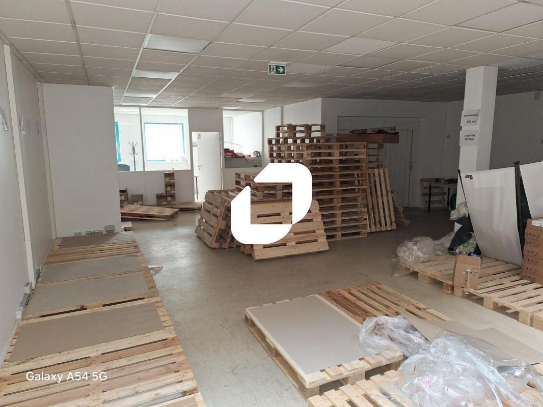 Local d’activités dans Boulogne-Billancourt à louer Photo de l’immeuble– Image 1 sur 10