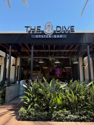 Plus de détails pour 510 Spectrum Center Dr, Irvine, CA - Local commercial à louer