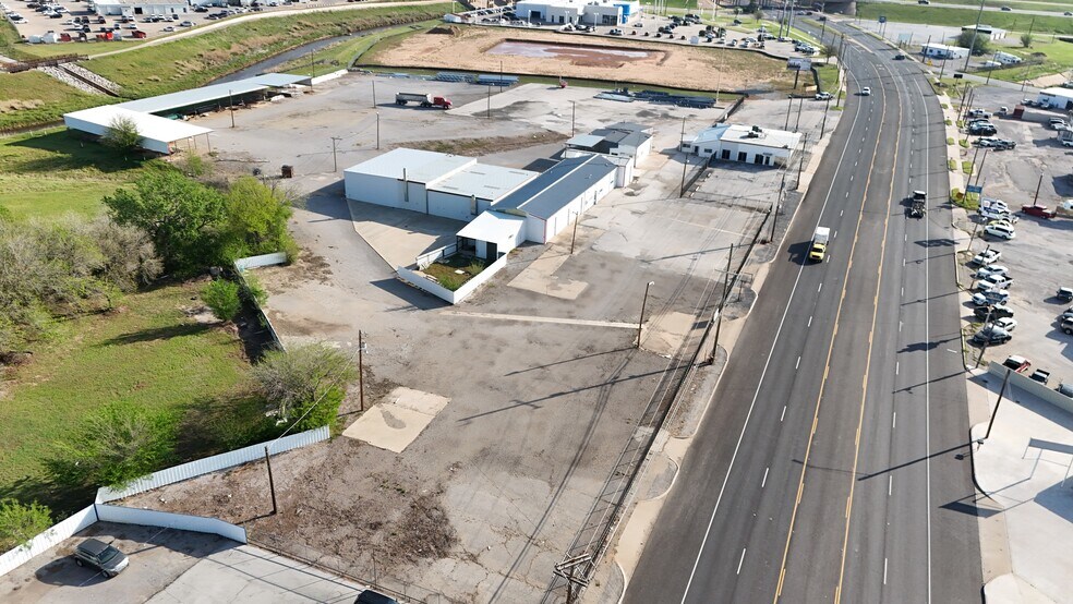 2606 Jacksboro Hwy, Wichita Falls, TX à vendre - Photo de l’immeuble – Image 2 sur 9