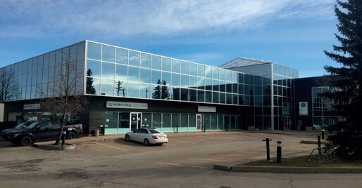 9636 51 Ave, Edmonton, AB à louer - Photo de l’immeuble – Image 3 sur 22