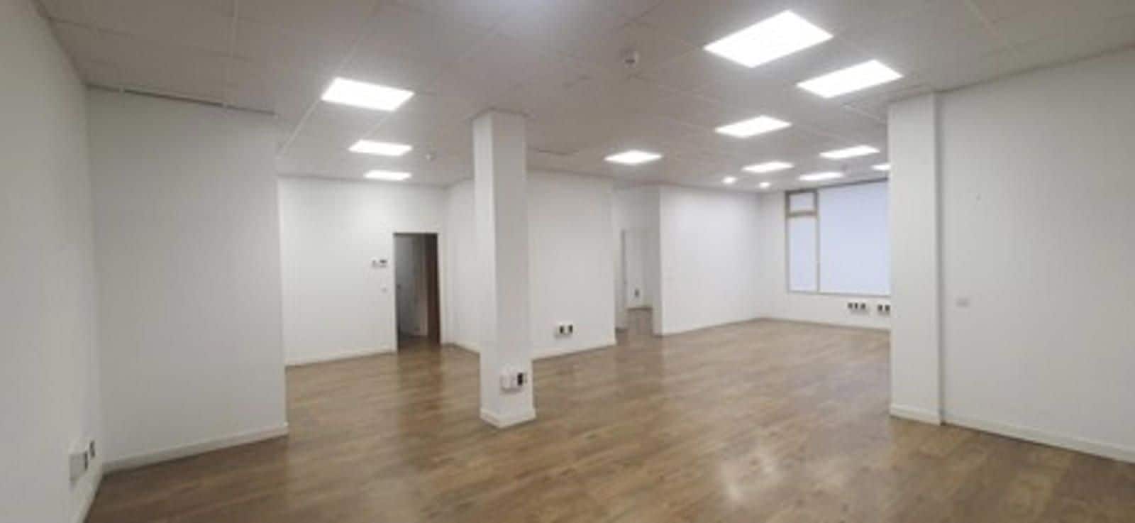 Local commercial dans Torrejón de Ardoz, Madrid à louer Photo intérieure– Image 1 sur 4