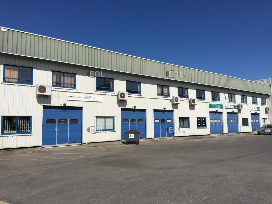 Local d’activités dans Lisses à louer Photo de l’immeuble– Image 1 sur 2