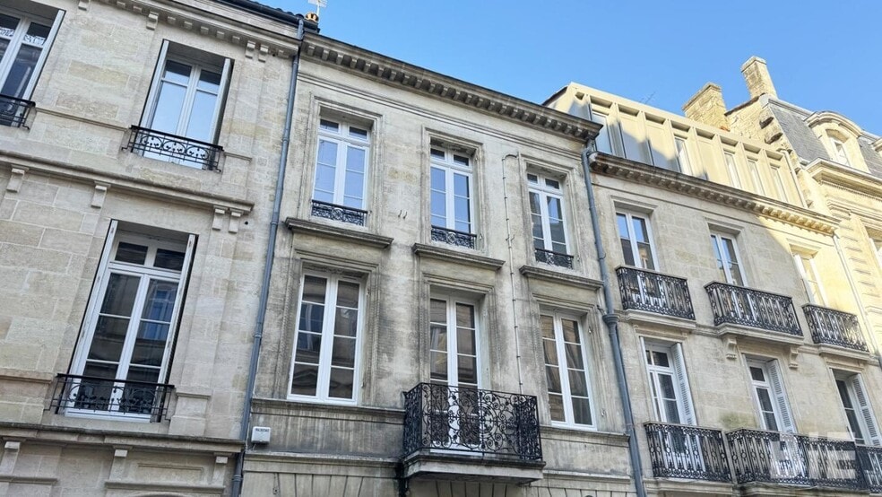 Bureau dans Bordeaux à louer - Photo de l’immeuble – Image 1 sur 9