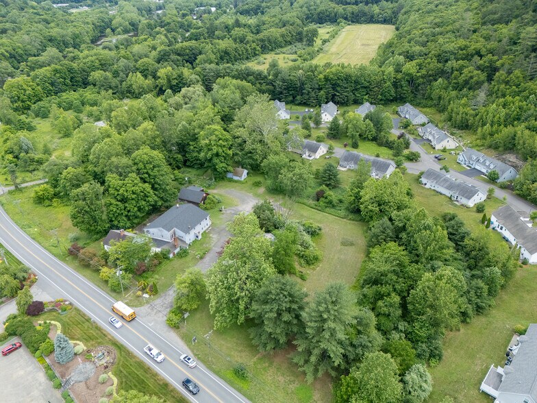 329 Kent Rd, New Milford, CT à vendre - Photo de l’immeuble – Image 2 sur 41