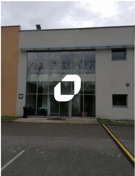 Bureau dans Saint-Priest à louer - Photo de l’immeuble – Image 3 sur 300