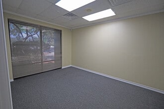16410 Blanco Rd, San Antonio, TX à vendre Photo intérieure– Image 2 sur 2