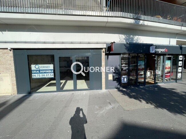 Plus de détails pour Local commercial à louer