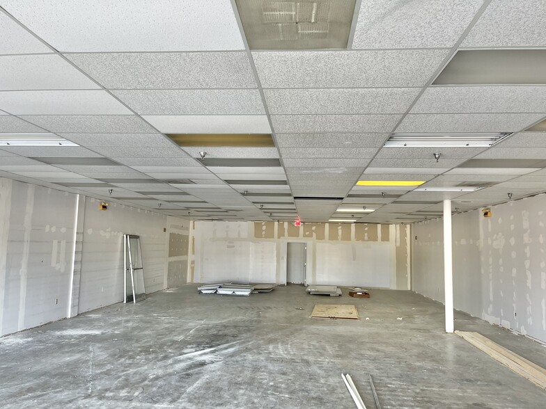 3600 Commerce Dr, Warsaw, IN à louer - Photo intérieure – Image 3 sur 5