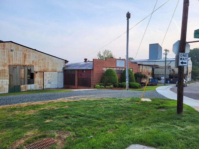 901 N Church St, Charlotte, NC à vendre - Photo de l’immeuble – Image 3 sur 19