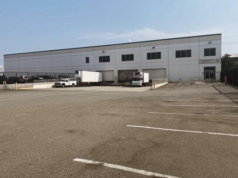 2590 Harriet St, Vernon, CA à vendre - Photo de l’immeuble – Image 2 sur 4