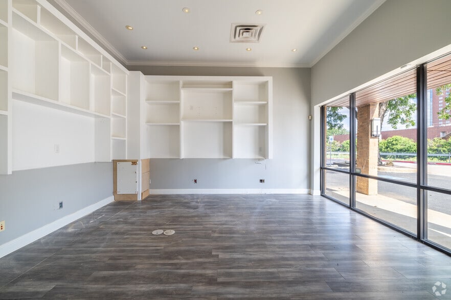 1350 Manufacturing St, Dallas, TX à louer - Photo intérieure – Image 3 sur 10