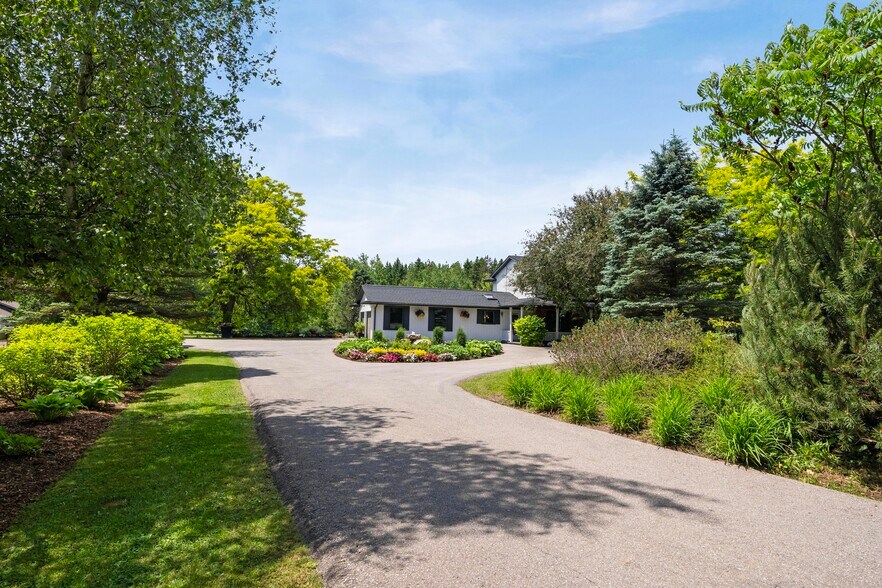 11636 Sixth Line Nassagaweya, Milton, ON à vendre - Photo de l’immeuble – Image 2 sur 28