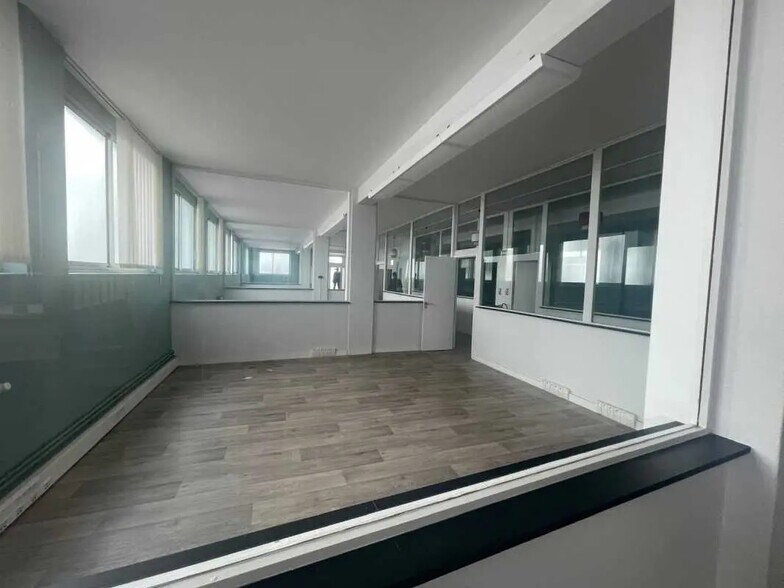 Bureau dans Paris à louer - Photo de l’immeuble – Image 3 sur 7