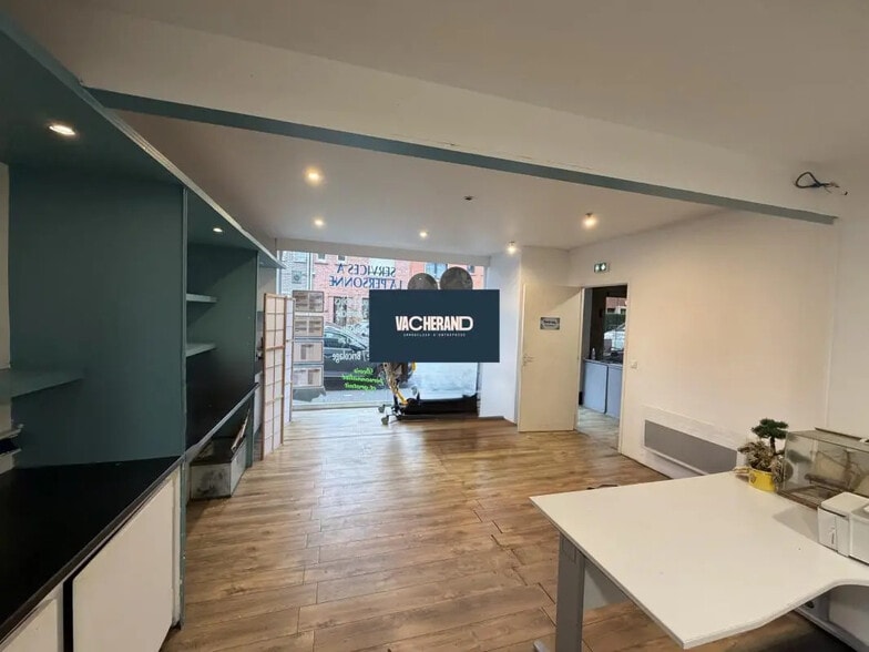 Local commercial dans Saint-André-lez-Lille à vendre - Photo de l’immeuble – Image 1 sur 6