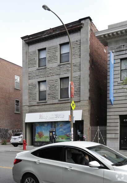 418 Rue Beaubien E, Montréal, QC à vendre - Photo de l’immeuble – Image 2 sur 2