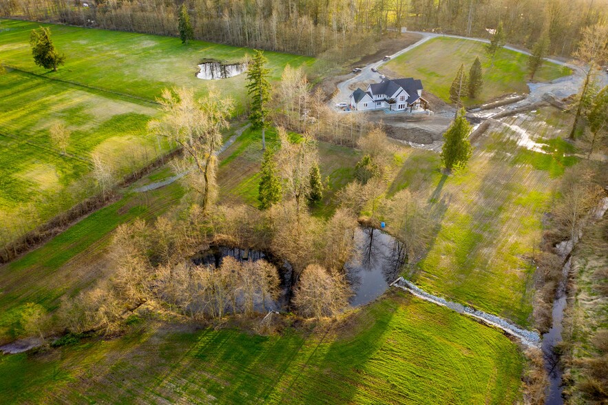 22801 8 Av, Langley, BC à vendre - Aérien – Image 1 sur 56