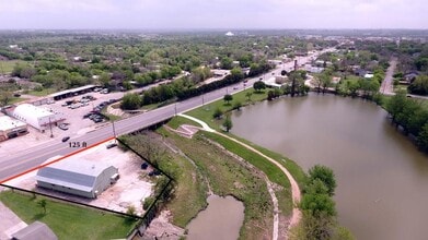 1425 N Main St, Taylor, TX - Vue aérienne vue de carte