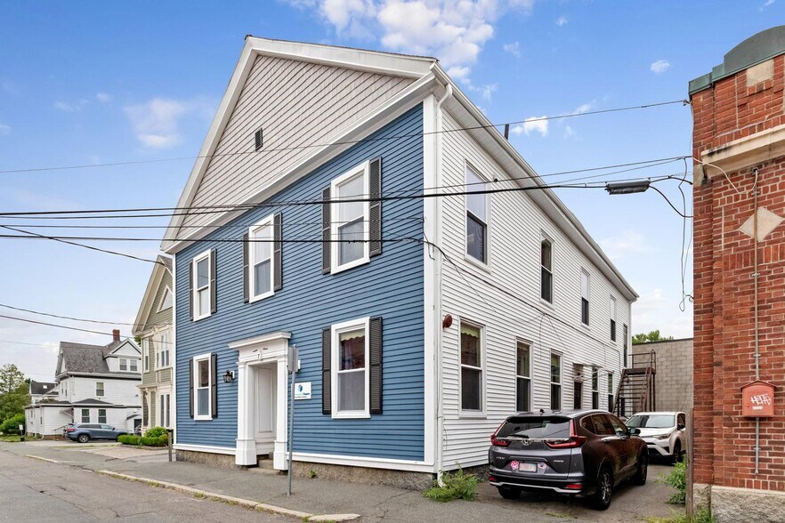 7 Foster St, Wakefield, MA à vendre - Photo de l’immeuble – Image 2 sur 34