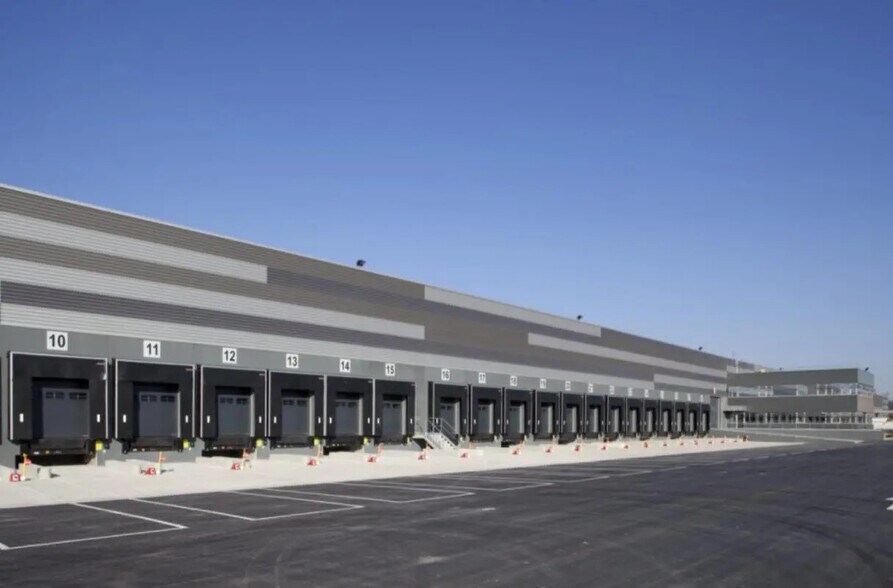 Bureau dans Bonneuil-sur-Marne à louer - Photo de l’immeuble – Image 1 sur 21