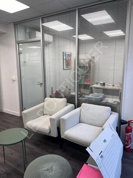 Local commercial dans Boulogne-Billancourt à louer - Photo de l’immeuble – Image 1 sur 5