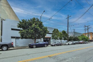 Plus de détails pour 2736 16th St, San Francisco, CA - Industriel/Logistique à louer