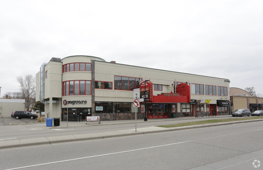 5309-5325 S Lyndale Ave, Minneapolis, MN à louer - Photo de l’immeuble – Image 3 sur 13