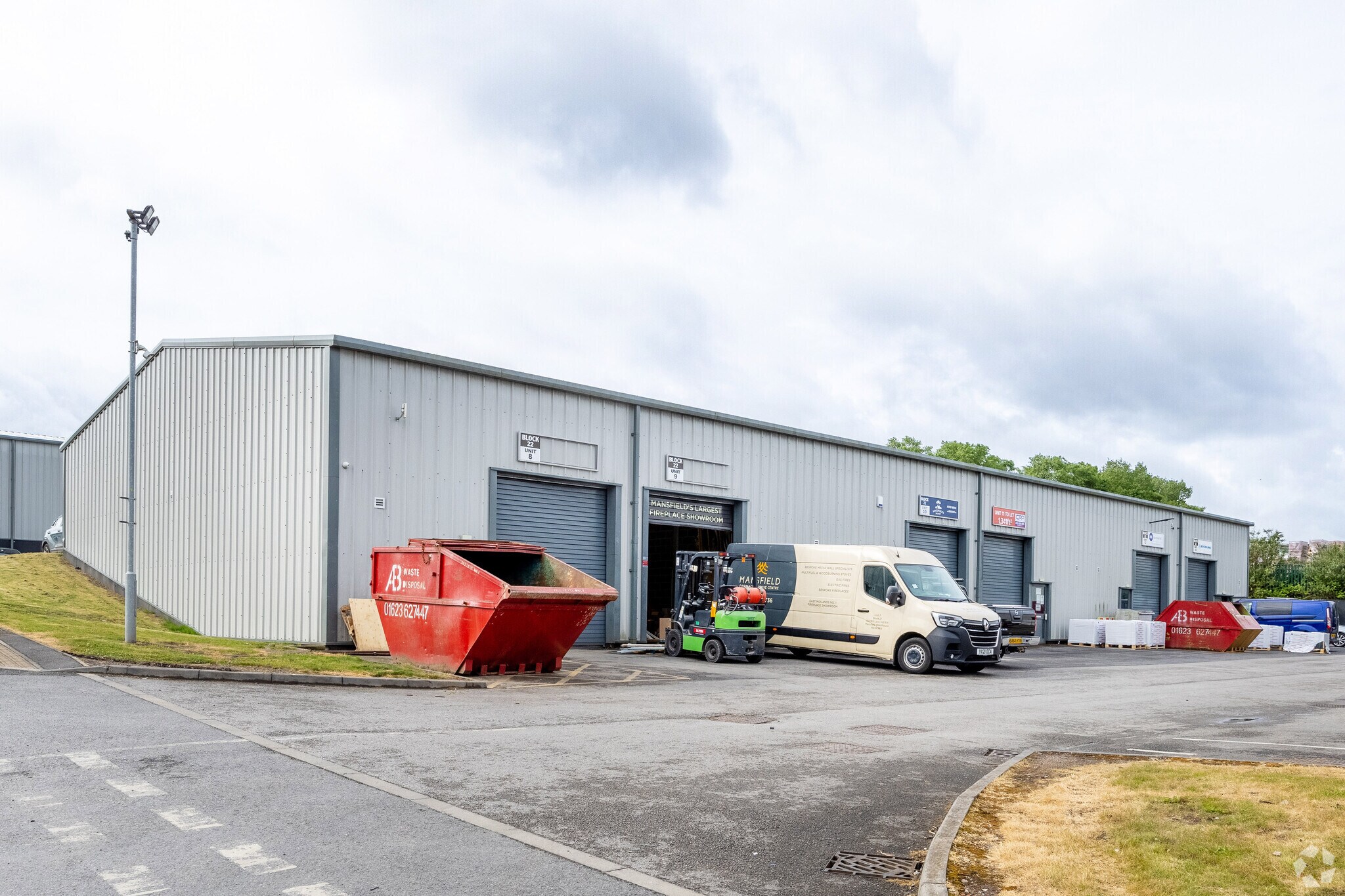 Hallam Way, Mansfield Woodhouse à louer Photo principale– Image 1 sur 5